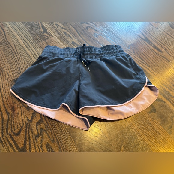lululemon athletica Pants - Lululemon Choose a Side Reversible Shorts 3” navy/lilac size 4